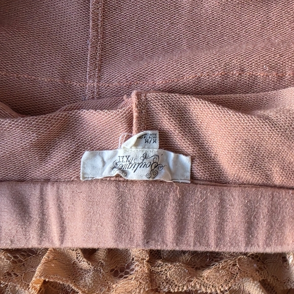 Forever 21 Lace Ruffle Shorts - Picture 3 of 3